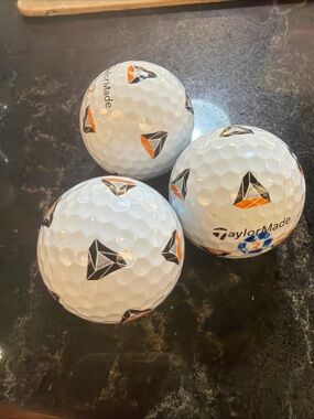 RARE TaylorMade TP5 Pix NCAA Clemson Tigers Golf Balls  MINT